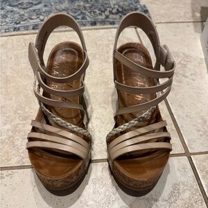 Blowfish Beige Strappy Wedge Sandals 7M